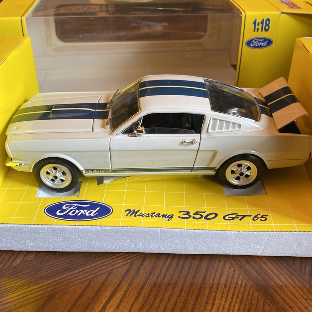 Ford Mustang Diecast Model Car, 350 GT 1965 Fastback, 1:18 Scale,Jouef Evolution - Picture 3 of 16